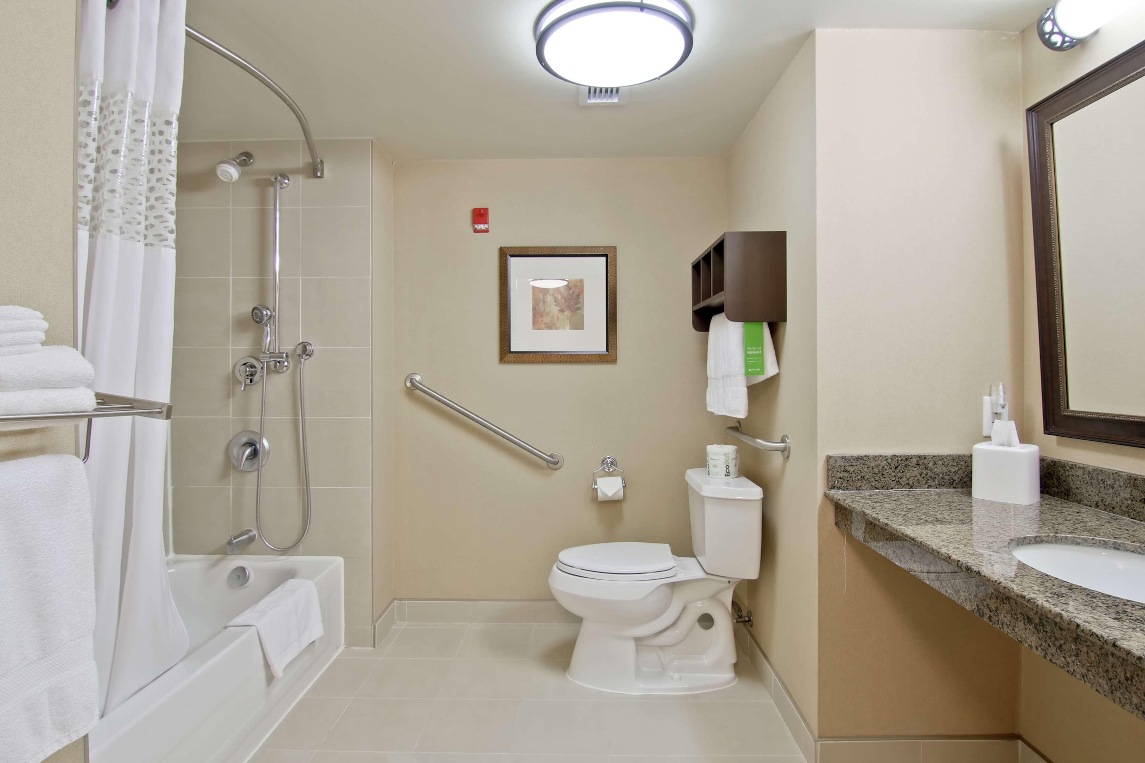 Hampton Inn By Hilton North Bay Exteriör bild