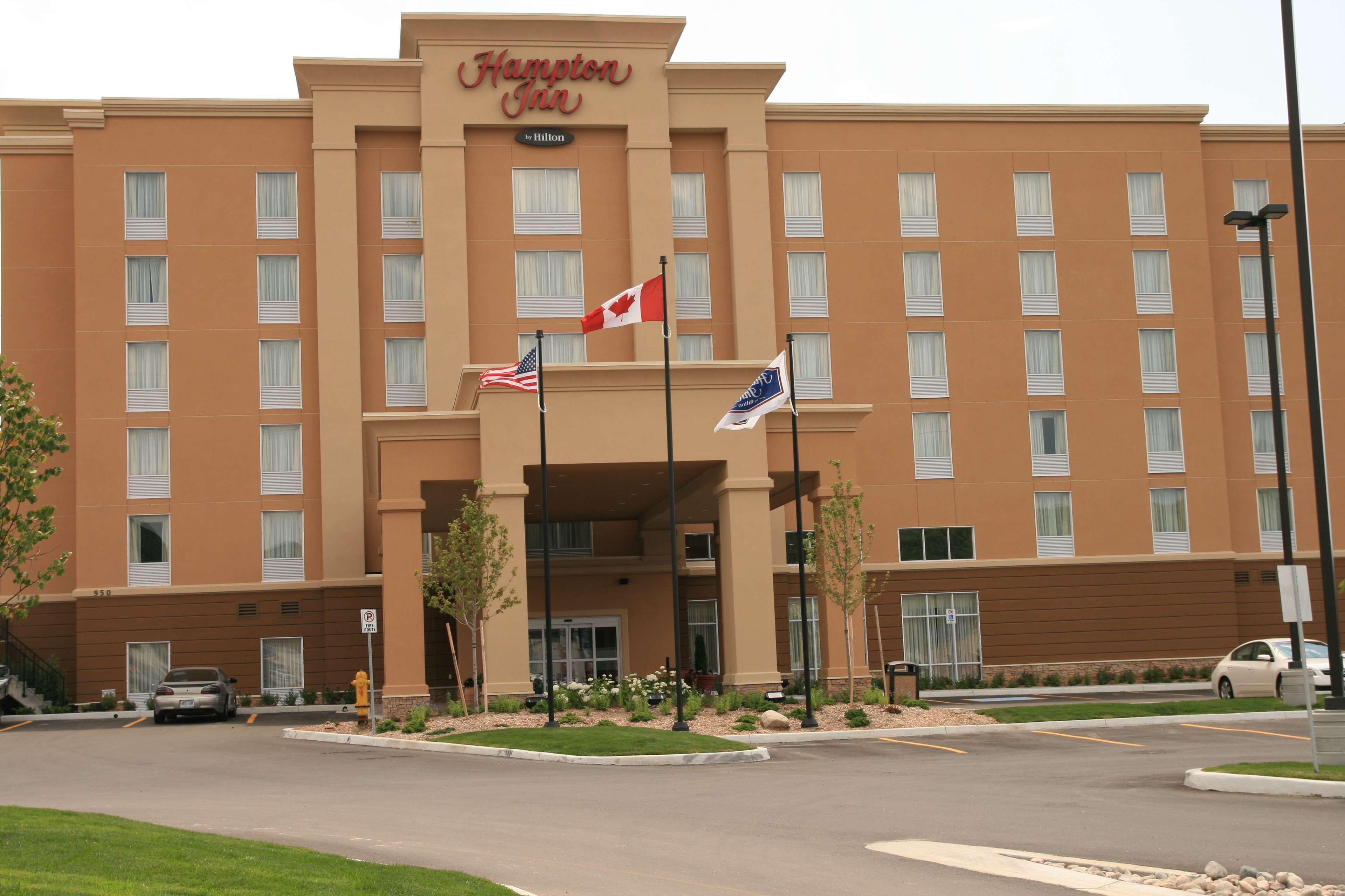 Hampton Inn By Hilton North Bay Exteriör bild