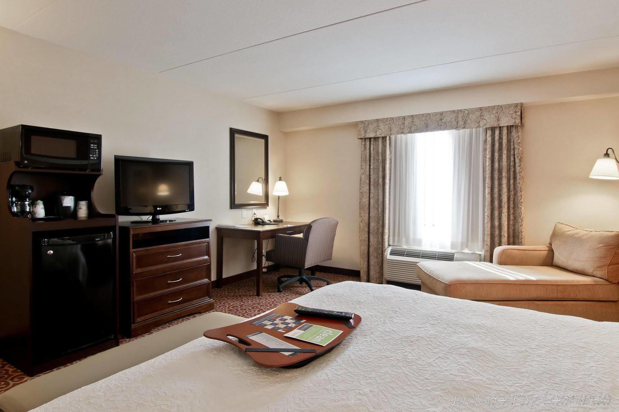 Hampton Inn By Hilton North Bay Exteriör bild