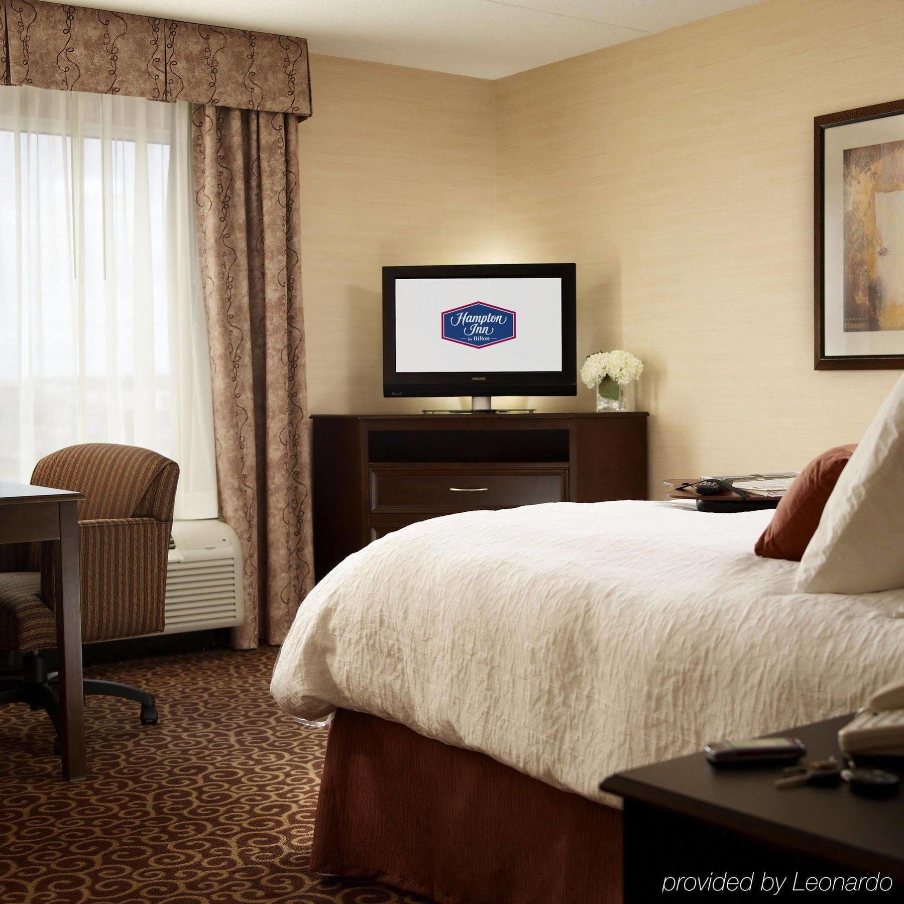 Hampton Inn By Hilton North Bay Rum bild